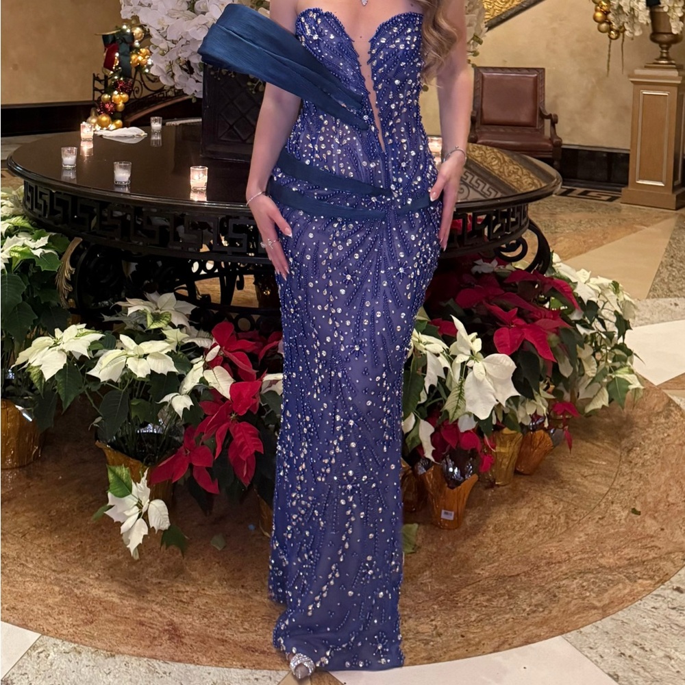 Elegant Strapless Blue Sequin Dress